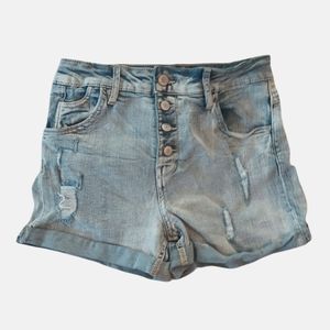 Ardene denim shorts. Light wash.